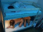 二段ベットで寝る可愛い姉妹を次々に夜這い