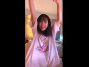 スマホ個人撮影　「今日イけるかな？」テンション↑↑な娘が汗かきながら電マオナでインスタライブ自撮り…！